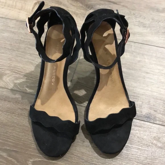 CHINESE LAUNDRY Heels - Picture 2 of 9